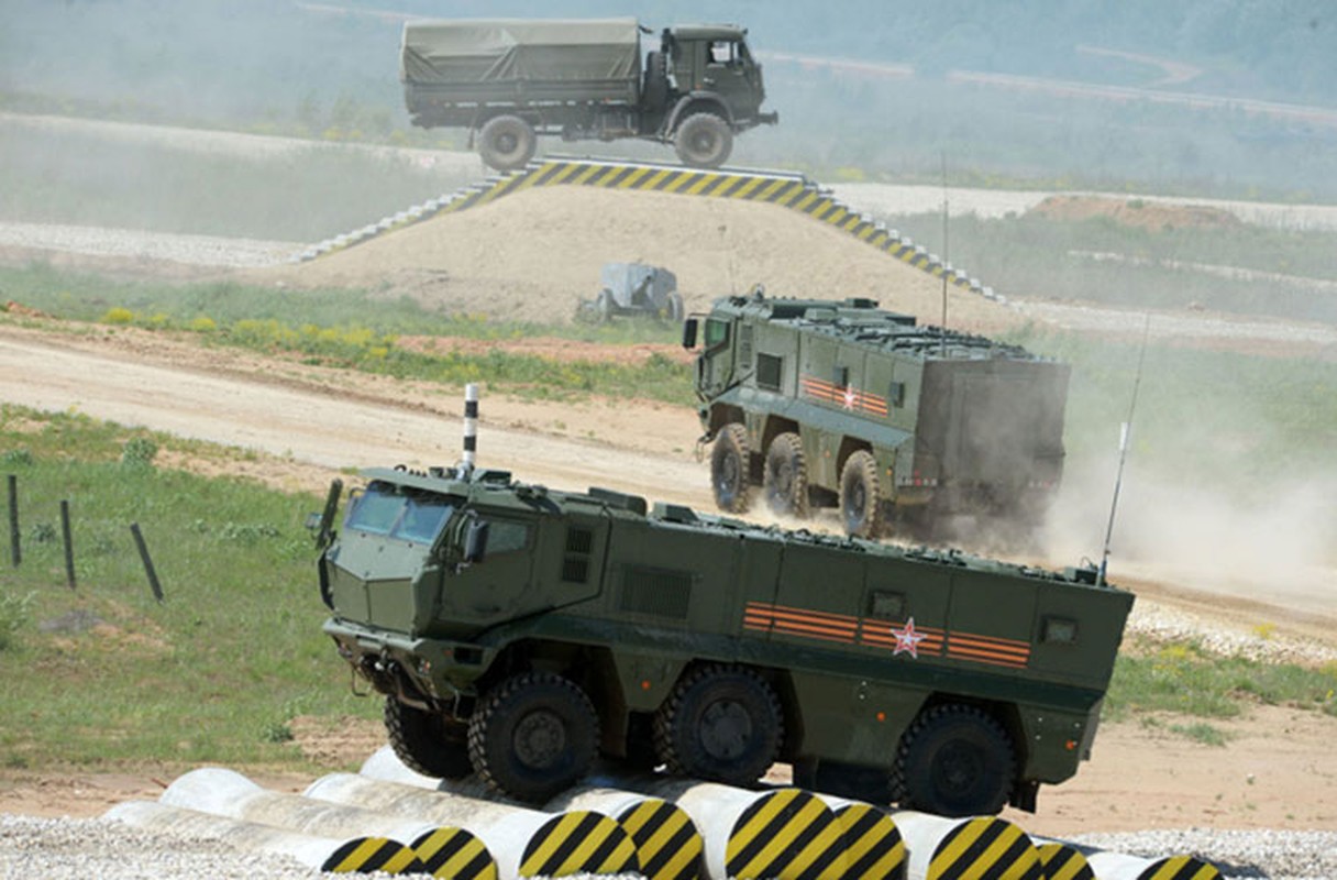 An tuong dan “ngua sat” Kamaz-Nga tren moi dia hinh-Hinh-9